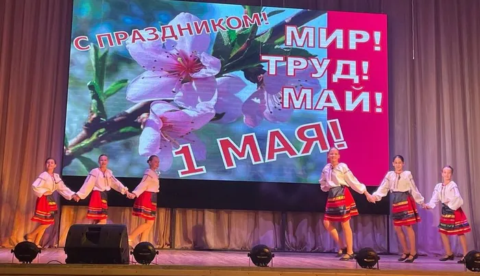 photo_5301169544250906397_y