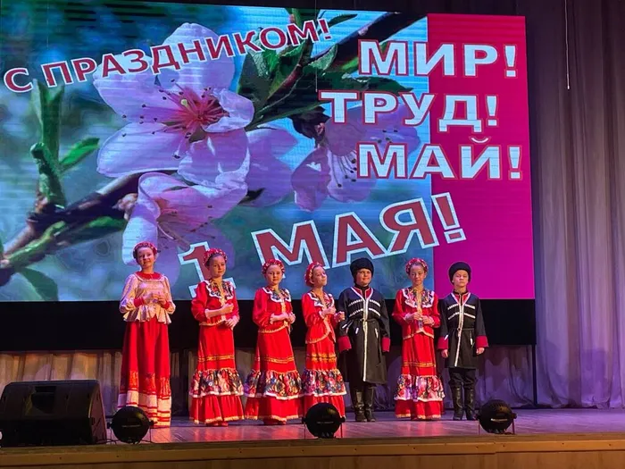 photo_5301169544250906410_y