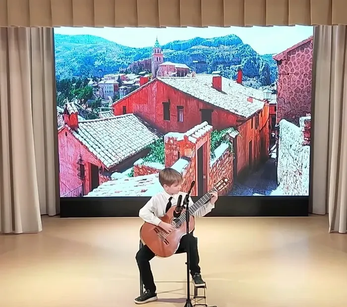 7ed60523-9899-48d0-aef6-406818b599bb